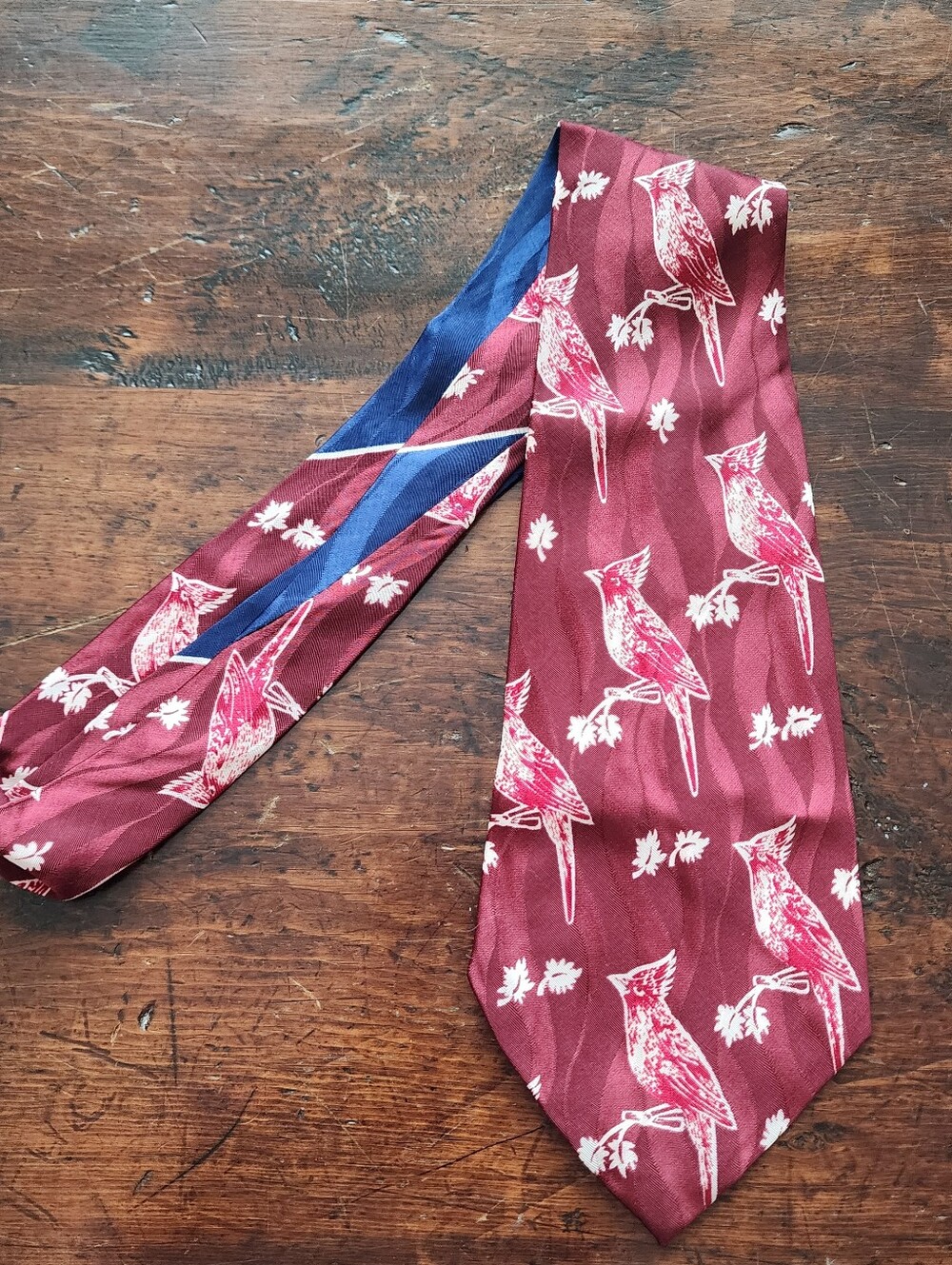 Vintage 1950s Northern Cardinal Wide Swing Necktie 4" Rockabilly Red Bird Blue